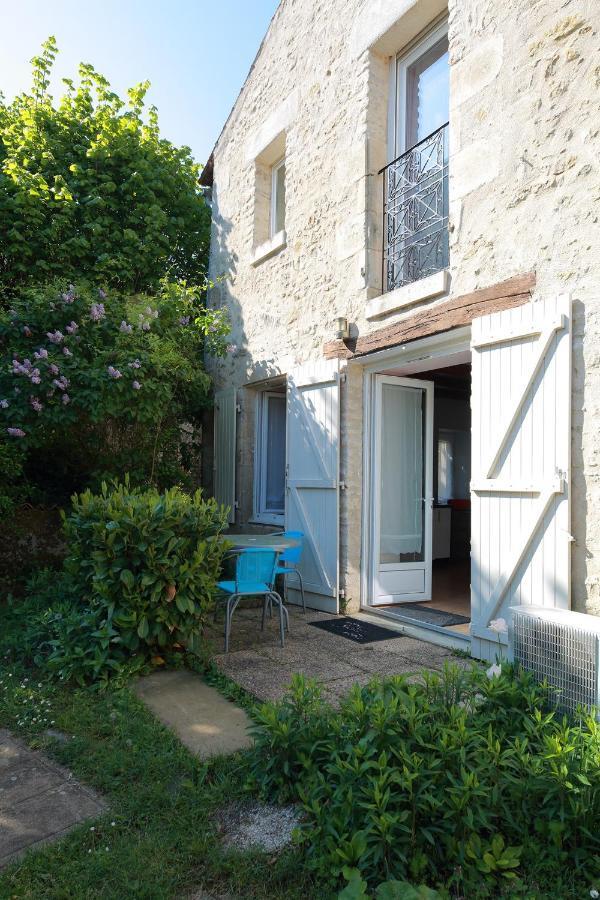 Gîte La Loge des Fées Latillé Exterior foto